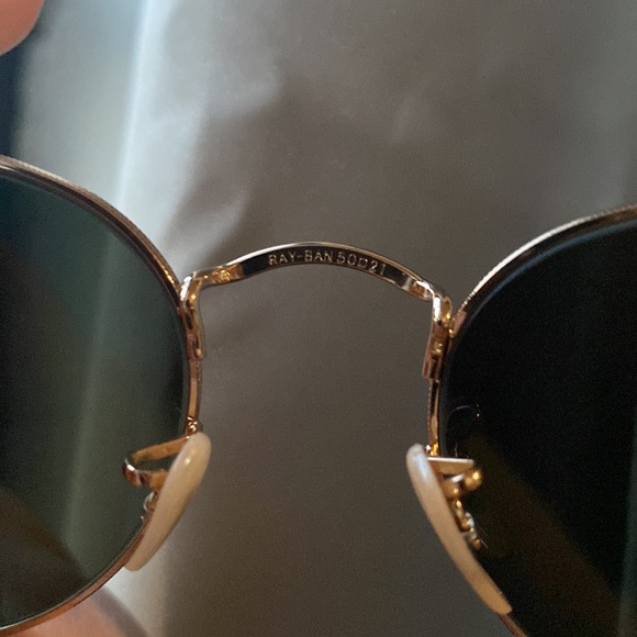 Ray-Ban Round Sunglasses - Picture 4 of 4